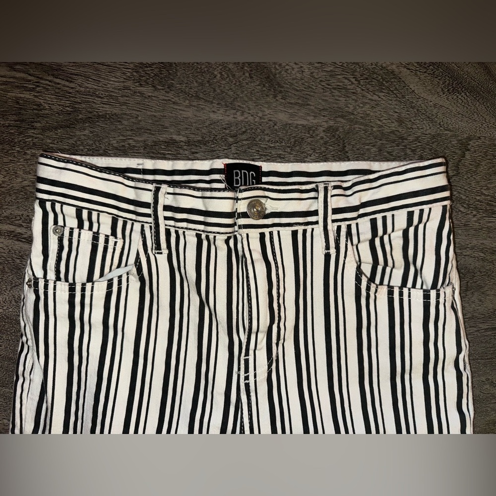 BDG Urban Outfitters Kick Flare High Rise Cropped Pants (Striped, Size 29) - Picture 6 of 9